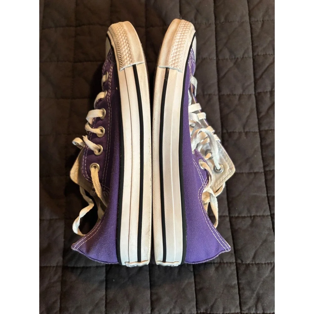 Converse Chuck Taylor All Star Low Top Purple Canvas Sneakers 137837F M4.5‎ W6.5